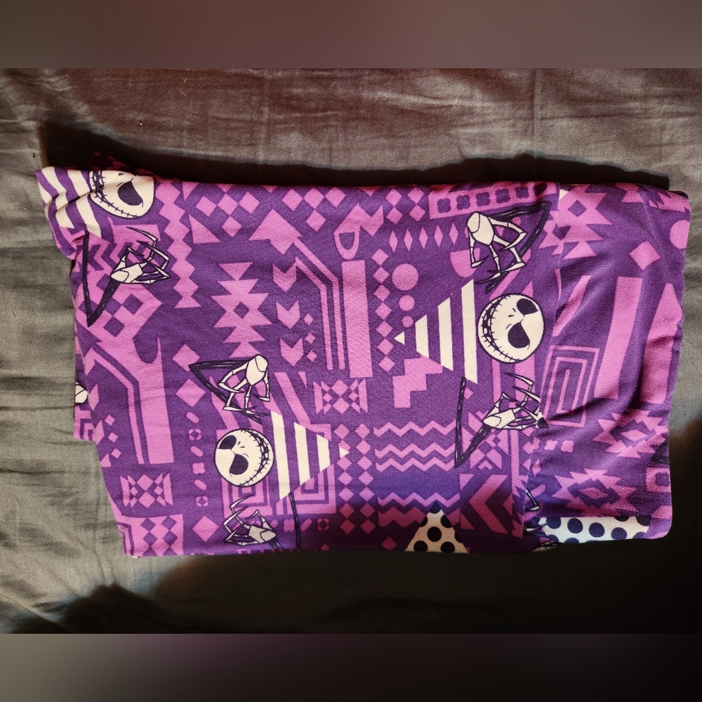 Lularoe Nightmare Before Christmas leggings